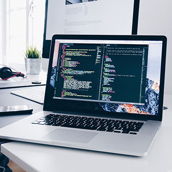 拜仁慕尼黑年轻球员接受名帅指导